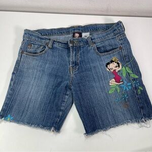 Vintage Betty Boop Women 29 Embroidered Back Floral Blue Denim Jean Shorts